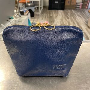 Kusshi makeup bag